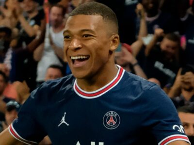 Real Madrid FC make €160m bid for Mbappe