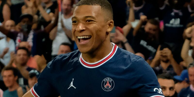 Real Madrid FC make €160m bid for Mbappe