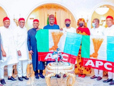 BREAKING: APC receives 11 Anambra lawmakers from PDP, APGA