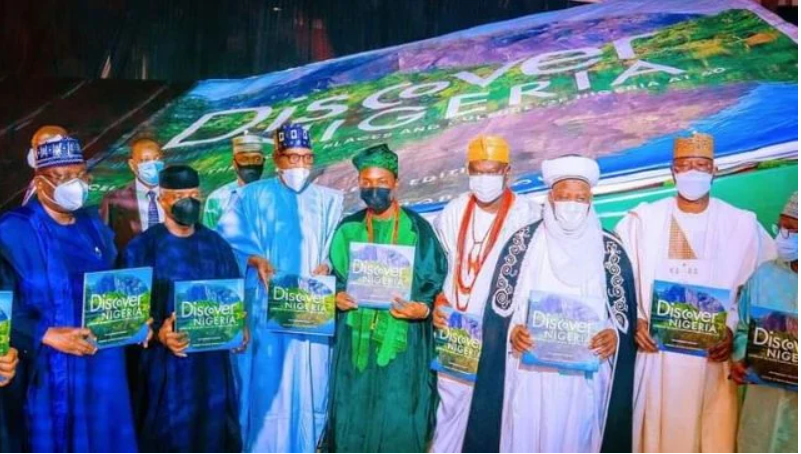 (PHOTOS) Buhari unveils world’s largest pictorial book, ‘Discover Nigeria’