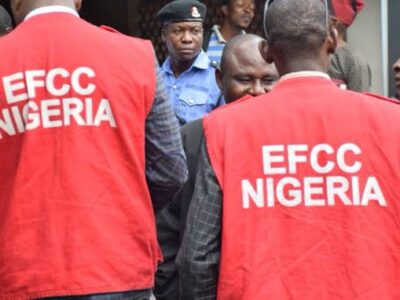 EFCC arraigns self-acclaimed staff in court, remands in prison custody 