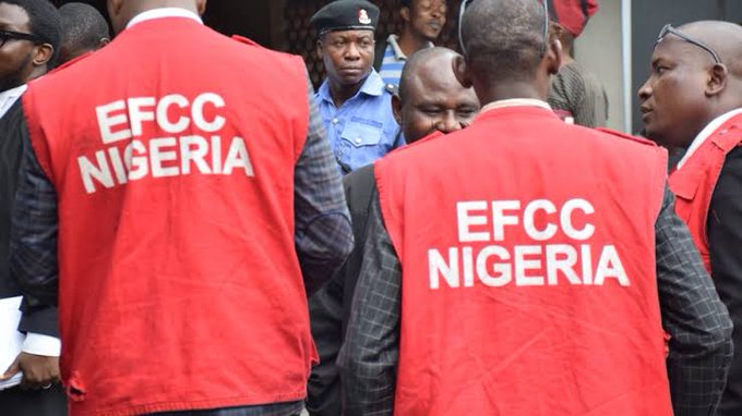 EFCC arraigns self-acclaimed staff in court, remands in prison custody 