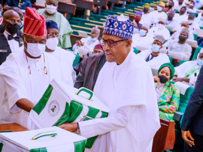 President Buhari presents N16.39trn budget for 2022