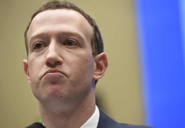 Zuckerberg loses $7bn in hours as Facebook suffers hit –Report