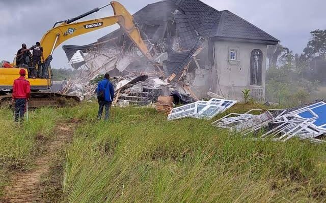 Lagos State ignores court order, demolishes retired admiral’s property