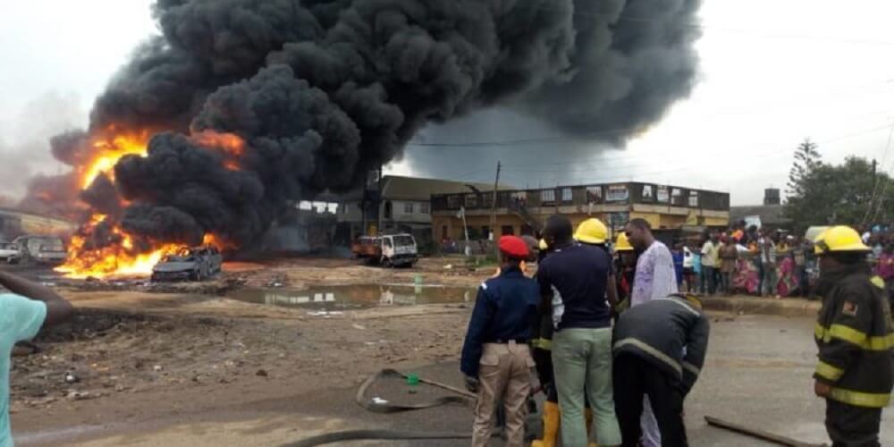 JUST IN: Massive pipeline leakage in Ikeja