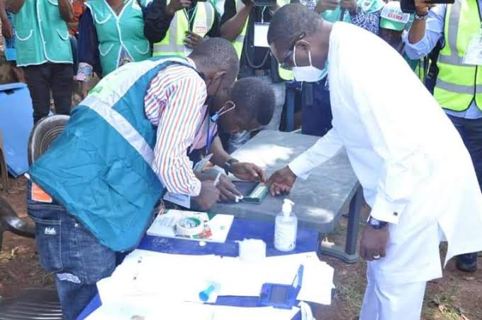 #AnambraDecides2021: APC’s Andy Uba votes, says 'everything is in order' 