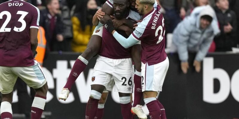 Premier League: West Ham United floors Chelsea 3-2