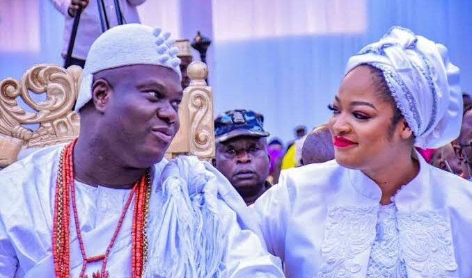 JUST IN: Queen Silekunola announces divorce from Ooni of Ife