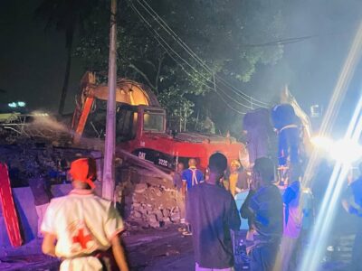 Workers trapped as building collapses in Lagos