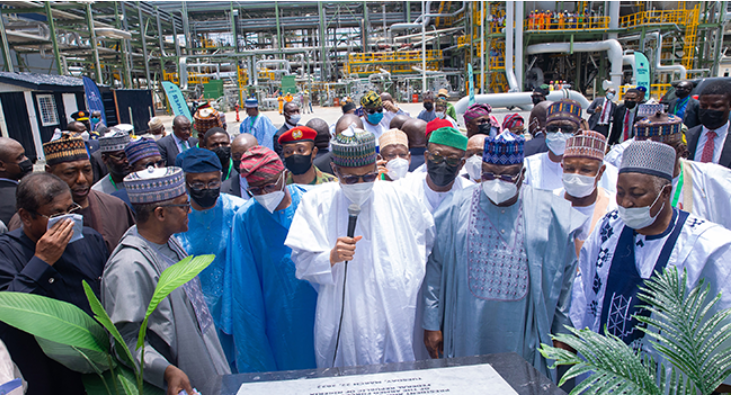Buhari commissions $2.5bn Dangote fertiliser plant in Lagos