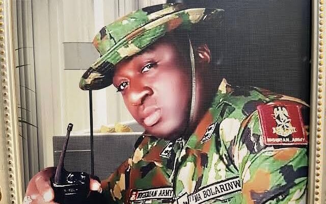 Alleged N266,500,000 Fraud: We recovered six guns, cartridge bullets from fake army general Bolarinwa - EFCC