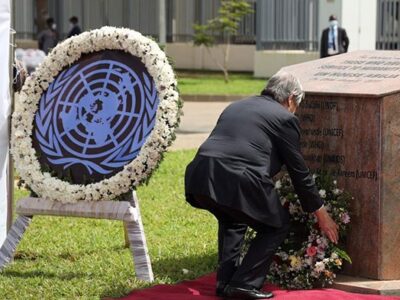 PICTORIAL: UN Secretary-General lays wreath to honour victims of UN House bombing