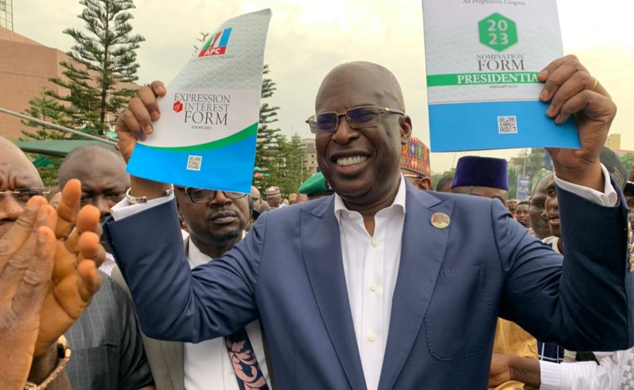 2023: Groups present APC presidential forms to Ayade, Sylva
