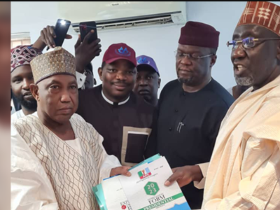 2023 Presidency: Support groups pick up nomination form for Osinbajo
