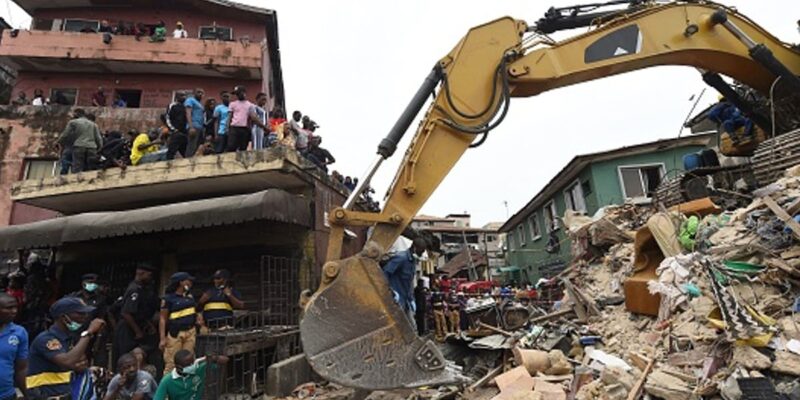 BREAKING: Residents trapped as 3-storey building collapses in Lagos