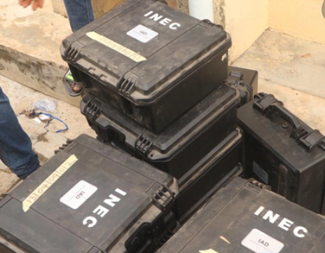 Ekiti Guber Poll: INEC distributes election materials (PHOTOS)