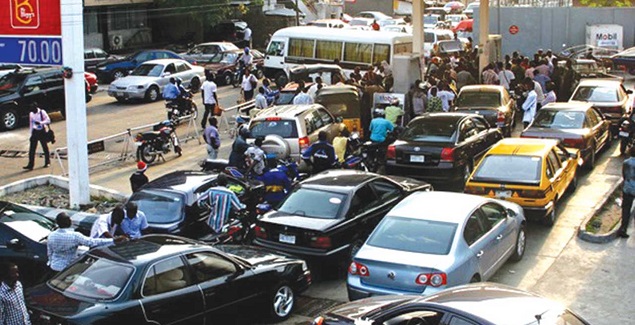 Scarcity hits Lagos, Abuja, fuel sells N180/litre as NNPC cuts supplies