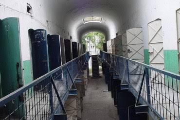 Most of the 700 inmates at the Kuje correctional facility in Abuja, the Federal Capital Territory have reportedly escaped.