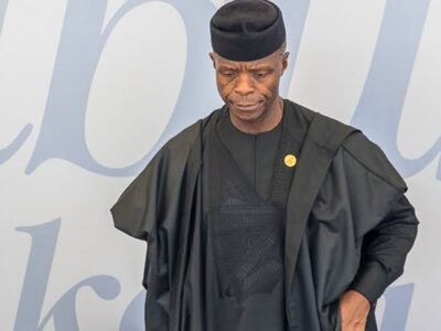 BREAKING: Osinbajo storms Kuje Prisons