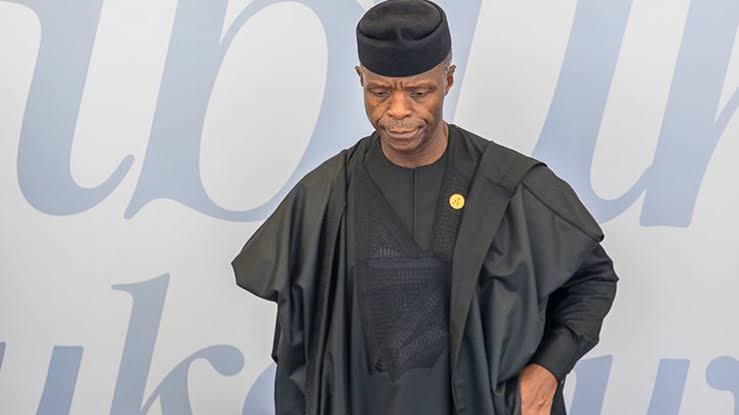 BREAKING: Osinbajo storms Kuje Prisons