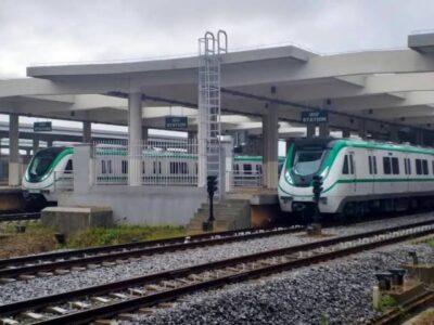 FG approves N718m contract to secure Abuja rail tracks
