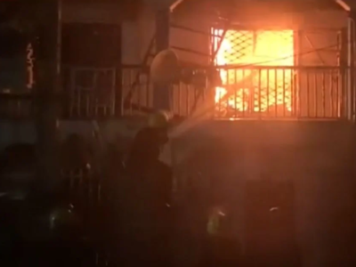 Fire guts shopping mall in Lagos