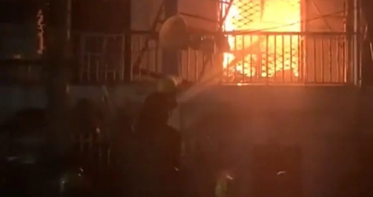Fire guts shopping mall in Lagos
