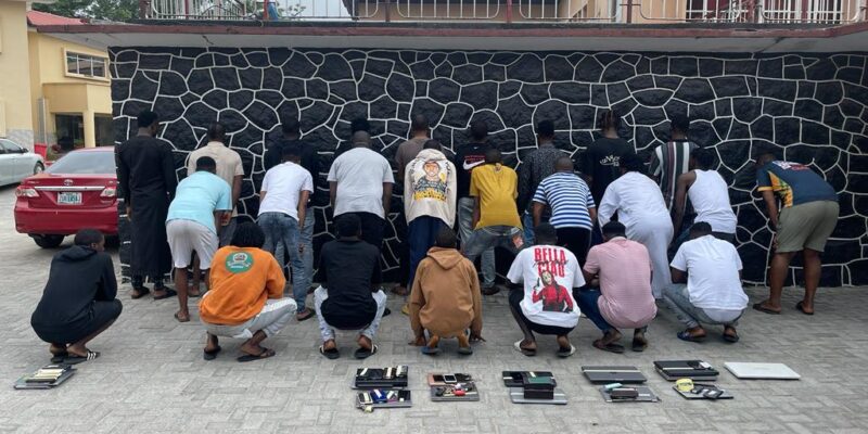 EFCC arrests brothers, 23 others for alleged internet fraud in Lagos