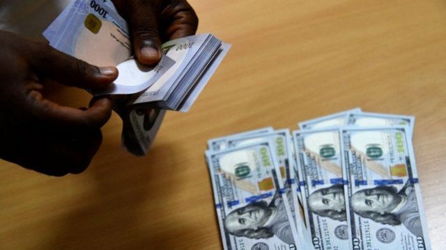 Naira gains marginally against dollar in Friday’s exchange at I&E window