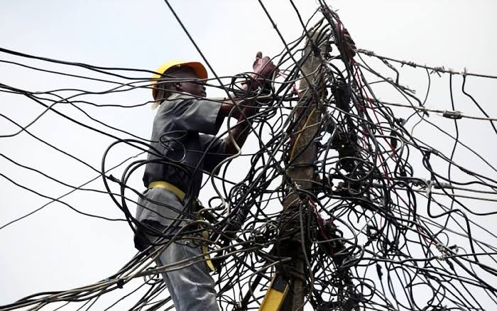 JUST IN: Electricity workers agree to suspend strike, restore power