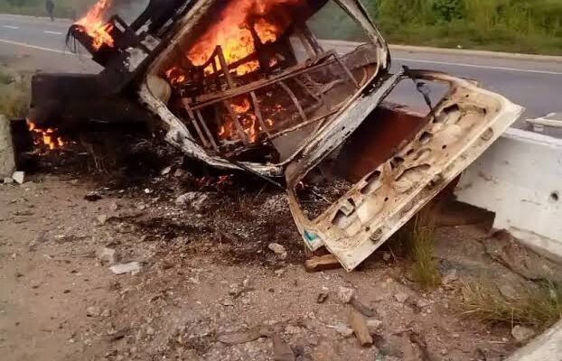Four people burnt to death, 16 injured in Lagos-Ibadan crash