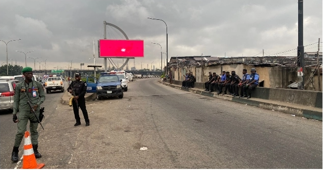 ASUU: Protesting students can’t block third mainland bridge, Police warn