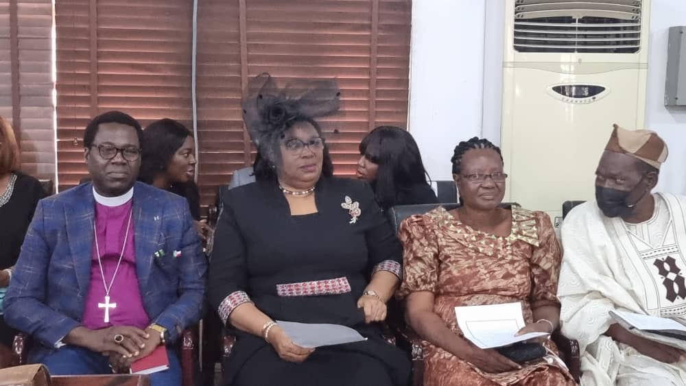 His wife Hon. Justice Oluwatoyin Taiwo 2nd left with the other family members