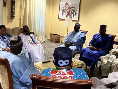 2023: Tinubu present as APC sets up women presidential campaign team