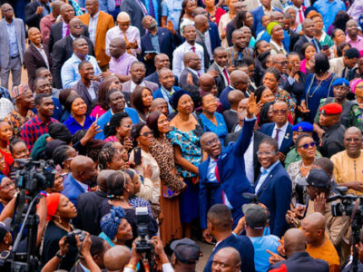 Sanwo-Olu announces salary increment for civil servants