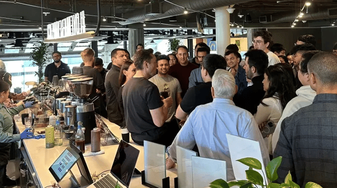 Twitter says layoffs to begin Friday via email