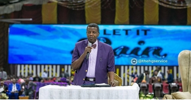 Our bosses want to make Naira look beautiful even if it can’t buy bread – Adeboye