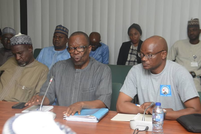 ASUU protests half-salary, declares lecture-free day