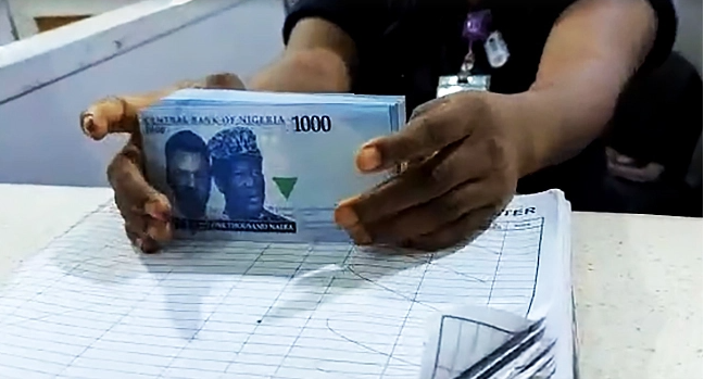 Commercial banks dispense new naira notes