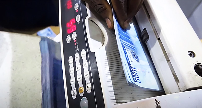 Commercial banks dispense new naira notes