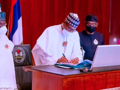BREAKING: Buhari signs N21.8trn Budget for 2023