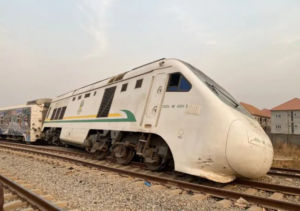 Train derails in Abuja, NRC suspends services