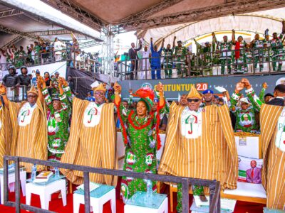 G5 members storm Ibadan for Makinde’s campaign
