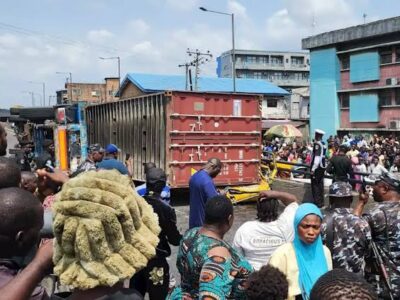 Ojuelegba Tragedy: Residents accuse relevant authorities of being inactive as truck crushes 9 to death