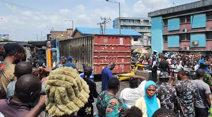 Ojuelegba Tragedy: Residents accuse relevant authorities of being inactive as truck crushes 9 to death