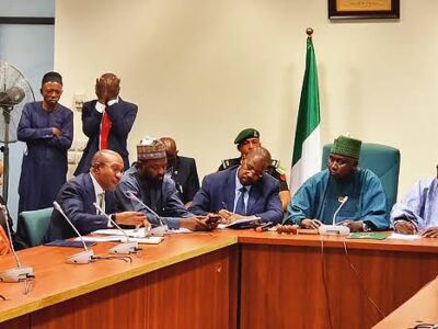 Banks will accept old naira notes after deadline - Emefiele