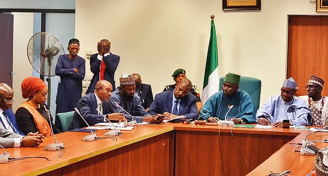Banks will accept old naira notes after deadline - Emefiele