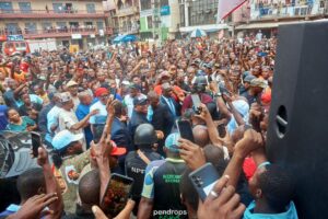 LP supporters attacked as Peter Obi campaigns in Lagos