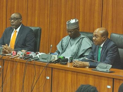INEC Chairman Yakubu, Emefiele meet amid naira scarcity